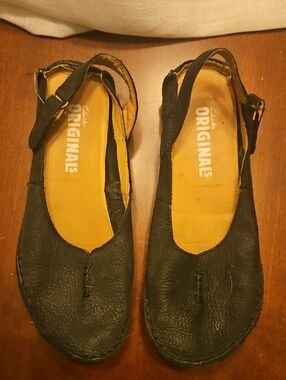 Clarks Black Leather Slingback Flats with Golden Tan Insoles